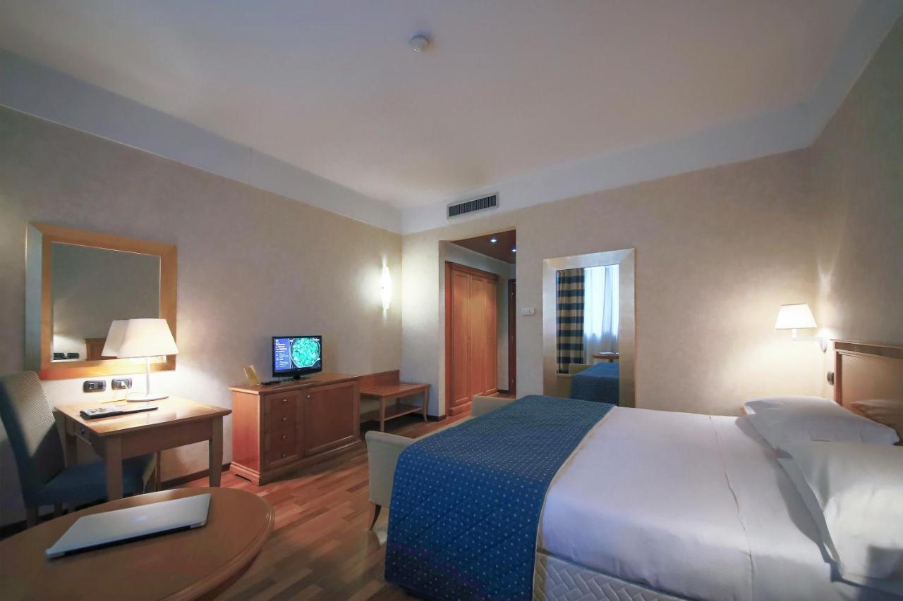Pregnana Milanese Monica Hotel Fiera מראה חיצוני תמונה