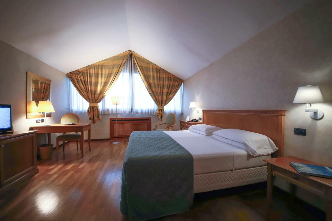 Pregnana Milanese Monica Hotel Fiera מראה חיצוני תמונה