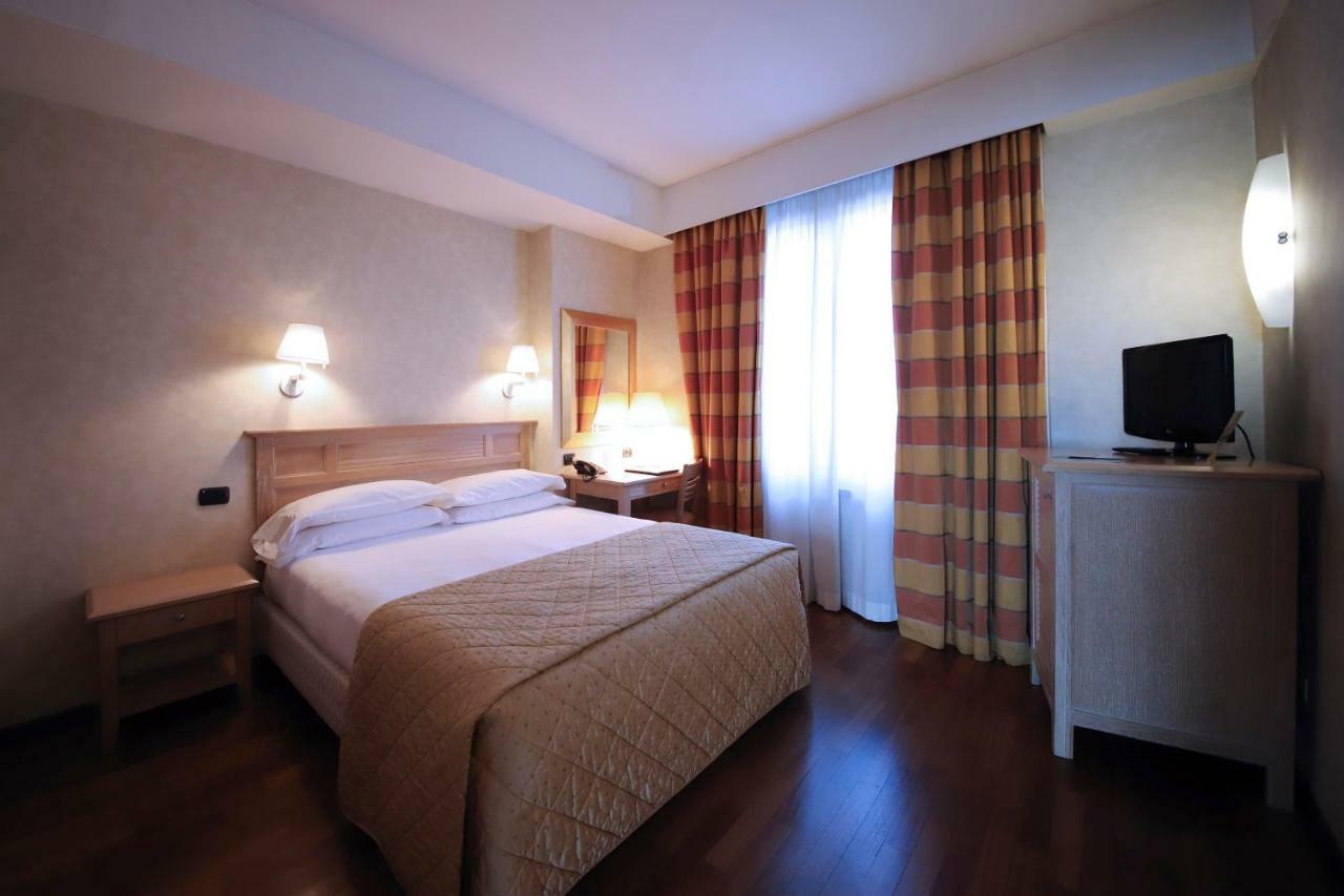 Pregnana Milanese Monica Hotel Fiera מראה חיצוני תמונה