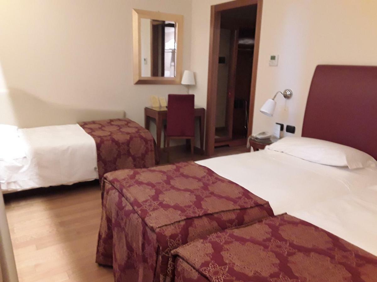 Pregnana Milanese Monica Hotel Fiera מראה חיצוני תמונה